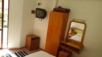 אלאניה Midi Hotel מראה חיצוני תמונה