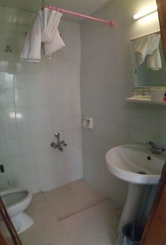אלאניה Midi Hotel מראה חיצוני תמונה