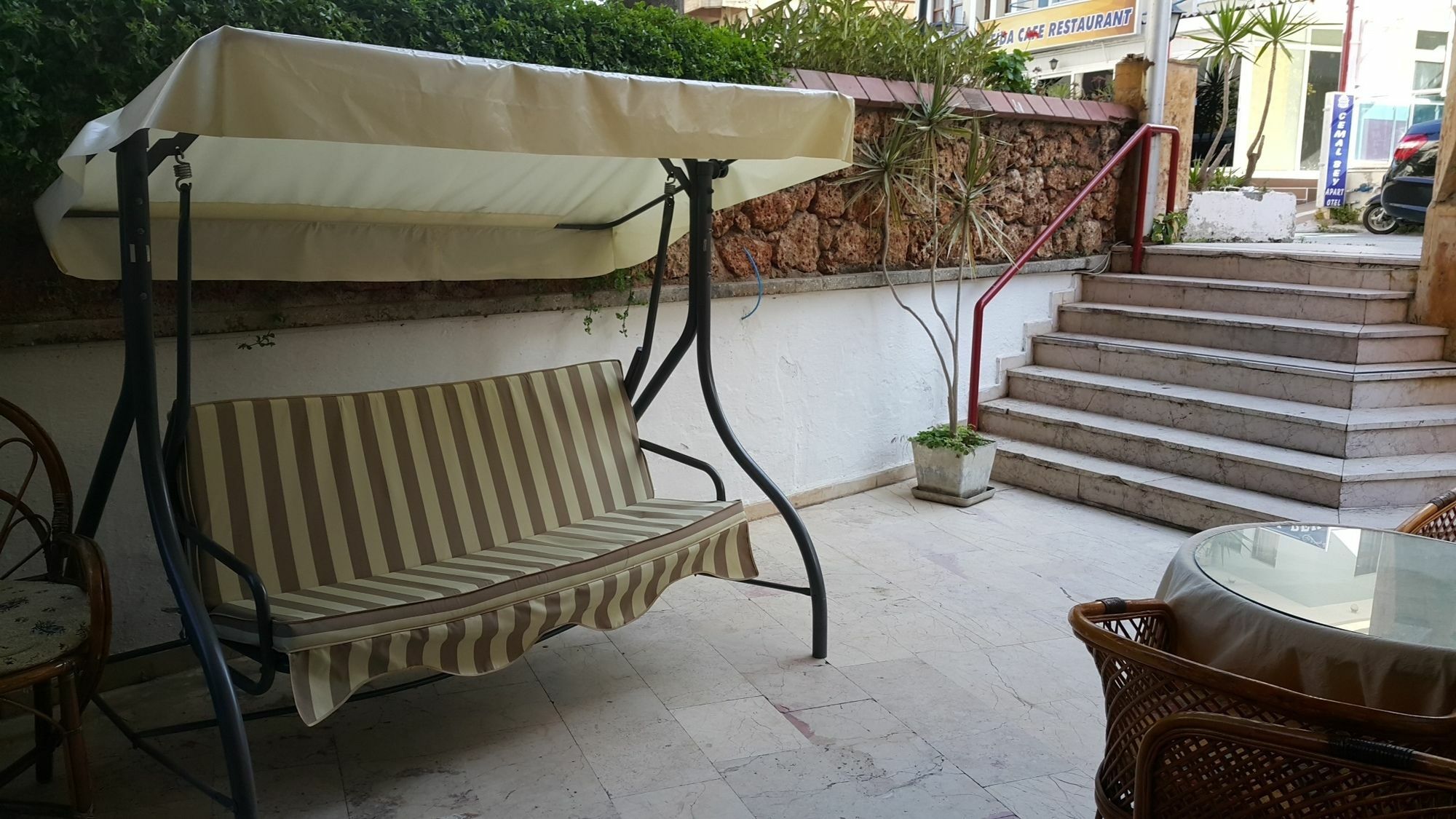 אלאניה Midi Hotel מראה חיצוני תמונה